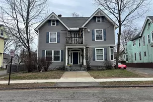 31 Bartlett Ave, Pittsfield, MA 01201 - Photo 1