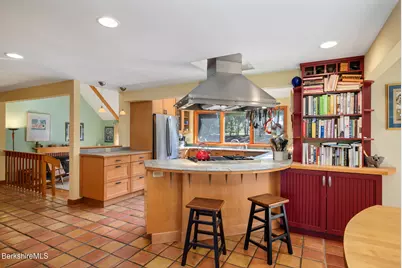 171 Knolls Rd, Williamstown, MA 01267 - Photo 7