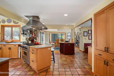 171 Knolls Rd, Williamstown, MA 01267 - Photo 5