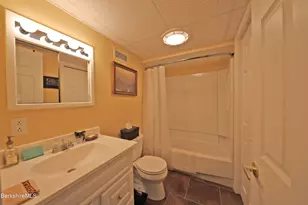 7 Rolling Hills, Lenox, MA 01240 - Photo 31