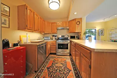 7 Rolling Hills #7-8, Lenox, MA 01240 - Photo 15