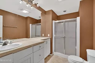 122 Blythewood Dr, Pittsfield, MA 01201 - Photo 29