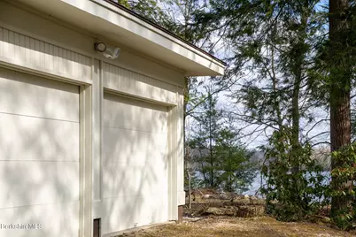 122 Blythewood Dr, Pittsfield, MA 01201 - Photo 47