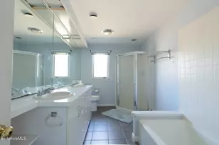 122 Blythewood Dr, Pittsfield, MA 01201 - Photo 21