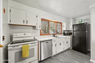 43 Eleanor Rd, Dalton, MA 01226 - Photo 11