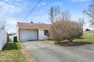 43 Eleanor Rd, Dalton, MA 01226 - Photo 3