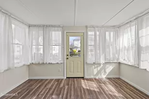 49 McArthur St, Pittsfield, MA 01201 - Photo 3