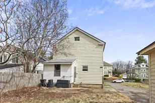 49 McArthur St, Pittsfield, MA 01201 - Photo 31