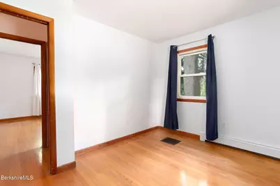 8 Stillwell St, Great Barrington, MA 01230 - Photo 21