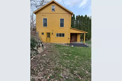 43 Hart St, Great Barrington, MA 01236 - Photo 3