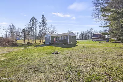 31 New Windsor Rd, Hinsdale, MA 01235 - Photo 15
