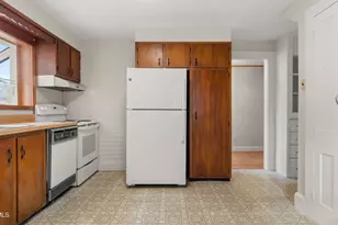 94 1st St, Dalton, MA 01226 - Photo 9
