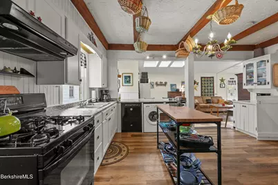 133 Pomeroy Ave, Pittsfield, MA 01201 - Photo 19
