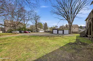 17 Adams St, Easthampton, MA 01027 - Photo 13