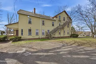 17 Adams St, Easthampton, MA 01027 - Photo 11
