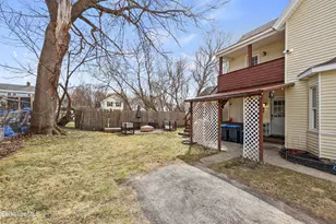 35 Prospect St, Pittsfield, MA 01201 - Photo 35