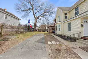 35 Prospect St, Pittsfield, MA 01201 - Photo 33