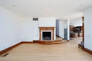 293 Sandisfield Rd, New Marlboro, MA 01230 - Photo 25