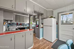 11 Bena St, Lanesborough, MA 01237 - Photo 9