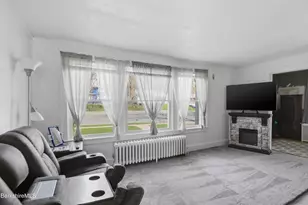 246 Dalton Ave, Pittsfield, MA 01201 - Photo 13