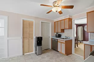 246 Dalton Ave, Pittsfield, MA 01201 - Photo 23