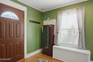 246 Dalton Ave, Pittsfield, MA 01201 - Photo 9