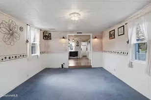 156 Chapel St, Pittsfield, MA 01201 - Photo 15