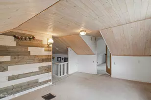 156 Chapel St, Pittsfield, MA 01201 - Photo 33