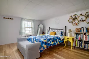 166 Main St, Williamstown, MA 01267 - Photo 27