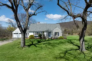 166 Main St, Williamstown, MA 01267 - Photo 33