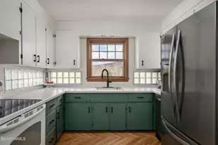 166 Main St, Williamstown, MA 01267 - Photo 5