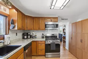22 Broadway St, Pittsfield, MA 01201 - Photo 53
