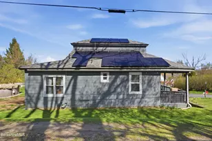 22 Broadway St, Pittsfield, MA 01201 - Photo 23