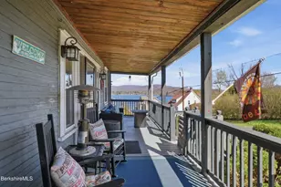 22 Broadway St, Pittsfield, MA 01201 - Photo 25