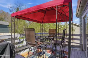 22 Broadway St, Pittsfield, MA 01201 - Photo 73