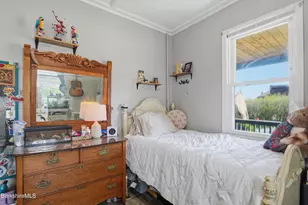 22 Broadway St, Pittsfield, MA 01201 - Photo 59