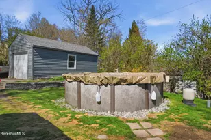 22 Broadway St, Pittsfield, MA 01201 - Photo 75