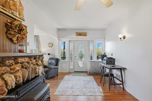22 Broadway St, Pittsfield, MA 01201 - Photo 31