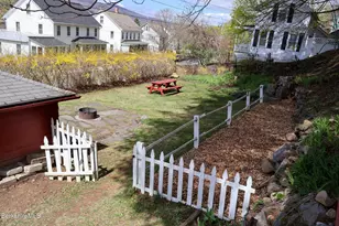 27 Richmond Ln, Adams, MA 01220 - Photo 7