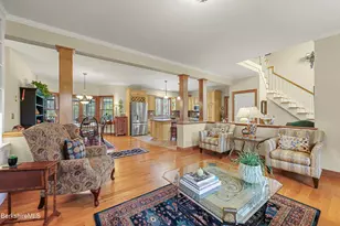 31 Fox Run St, Lee, MA 01238 - Photo 7