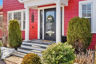 42 Lexington Pkwy, Pittsfield, MA 01201 - Photo 3