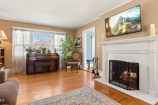 42 Lexington Pkwy, Pittsfield, MA 01201 - Photo 15