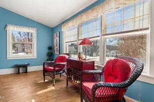 42 Lexington Pkwy, Pittsfield, MA 01201 - Photo 17