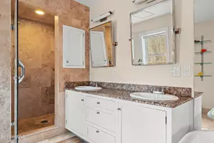400 Rathbun Rd, Hancock, MA 01237 - Photo 33