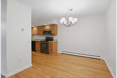 53 Walden Ln, Pittsfield, MA 01201 - Photo 9