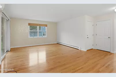 53 Walden Ln, Pittsfield, MA 01201 - Photo 5