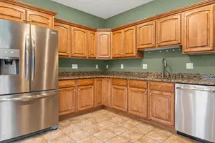 32 Aspen Way, Pittsfield, MA 01201 - Photo 7