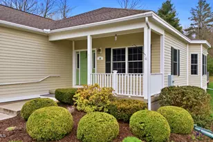32 Aspen Way, Pittsfield, MA 01201 - Photo 3