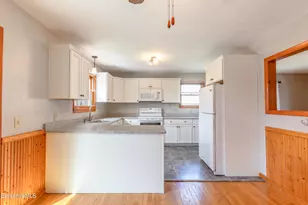 51 Howe Rd, Pittsfield, MA 01201 - Photo 9