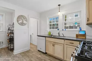 38 Revere Pkwy, Pittsfield, MA 01201 - Photo 5